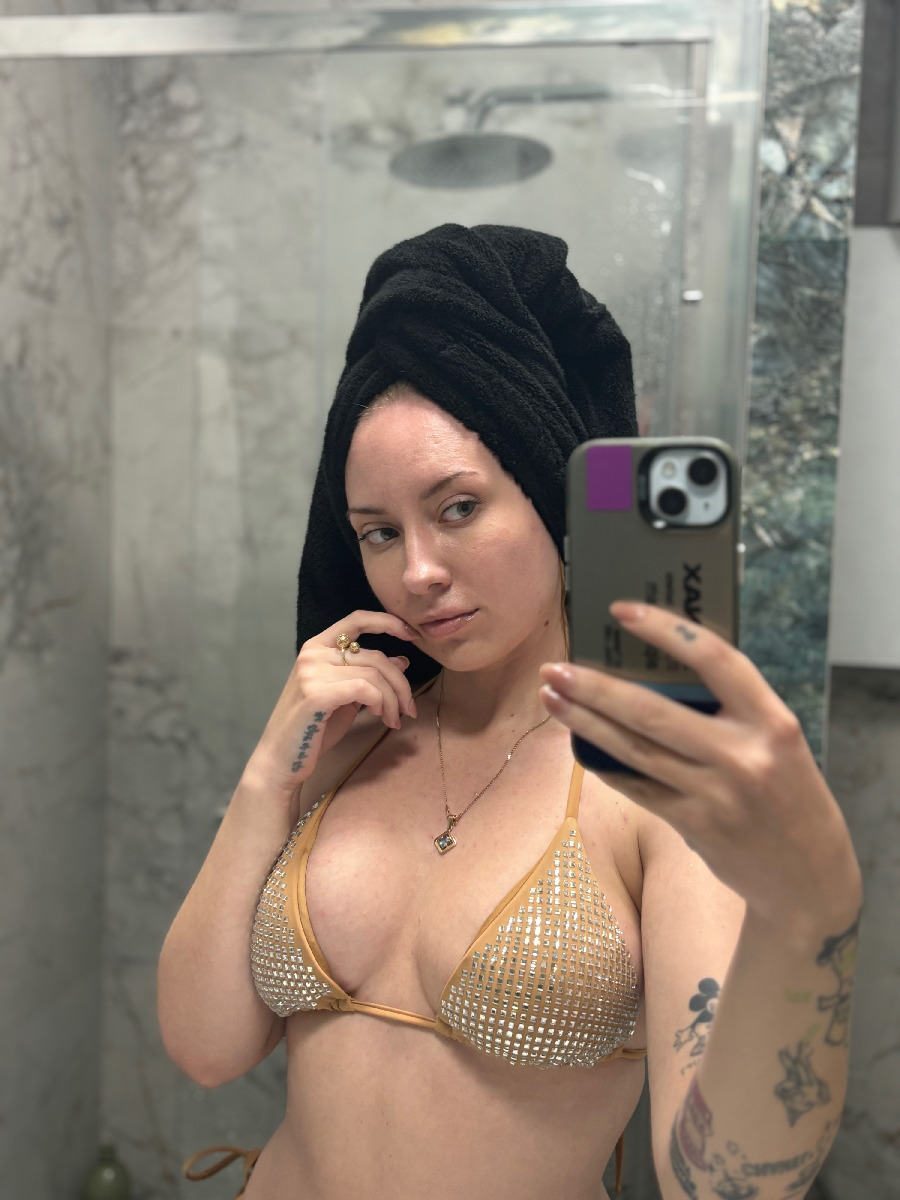 Nude girl KateV in Wuhu