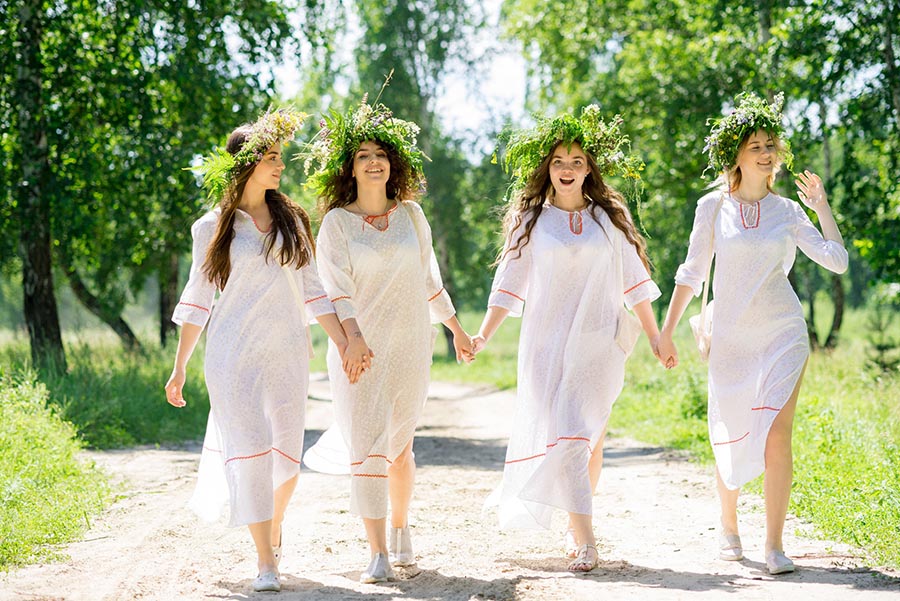 Slavic girls in Wuhu