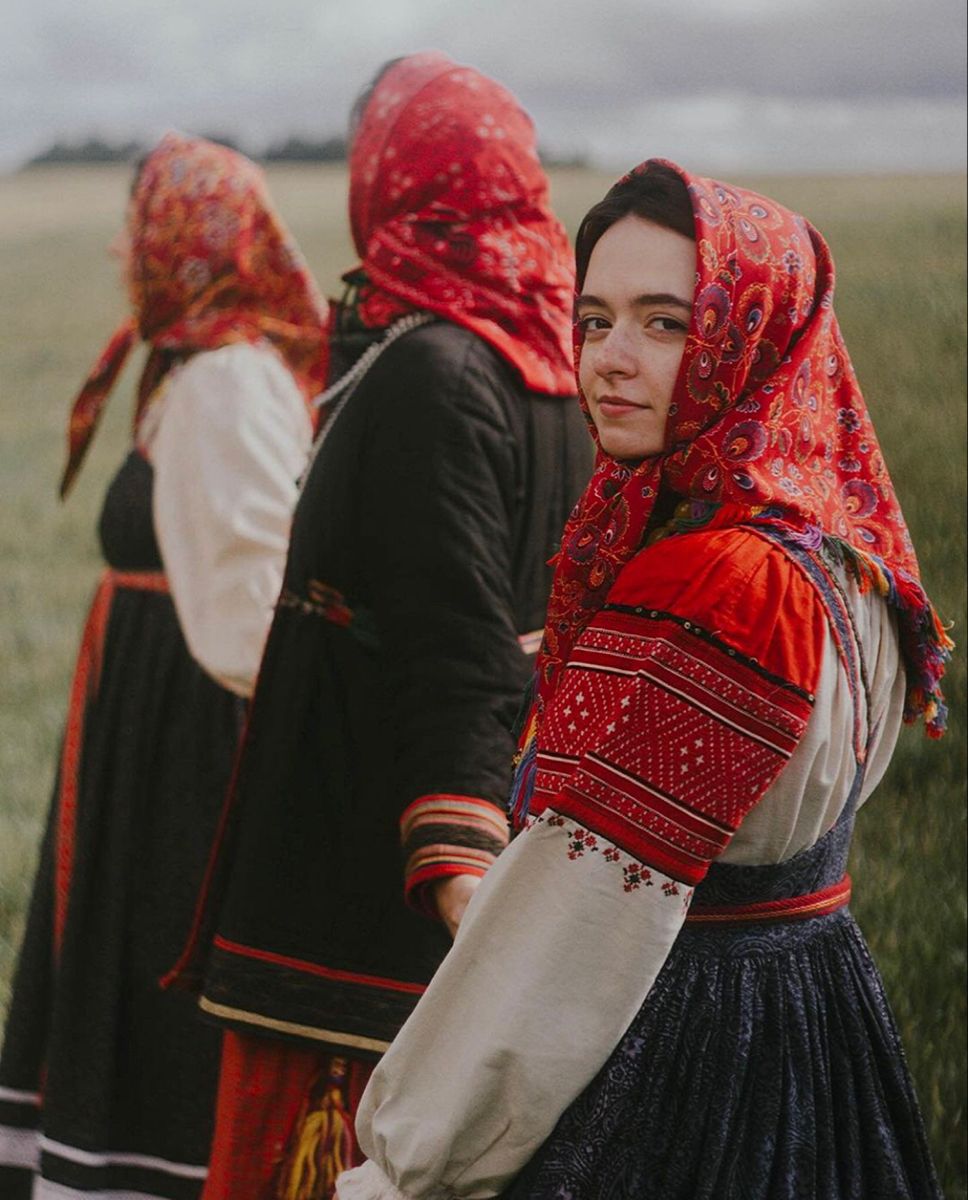 Women in Slavic costumes in Wuhu