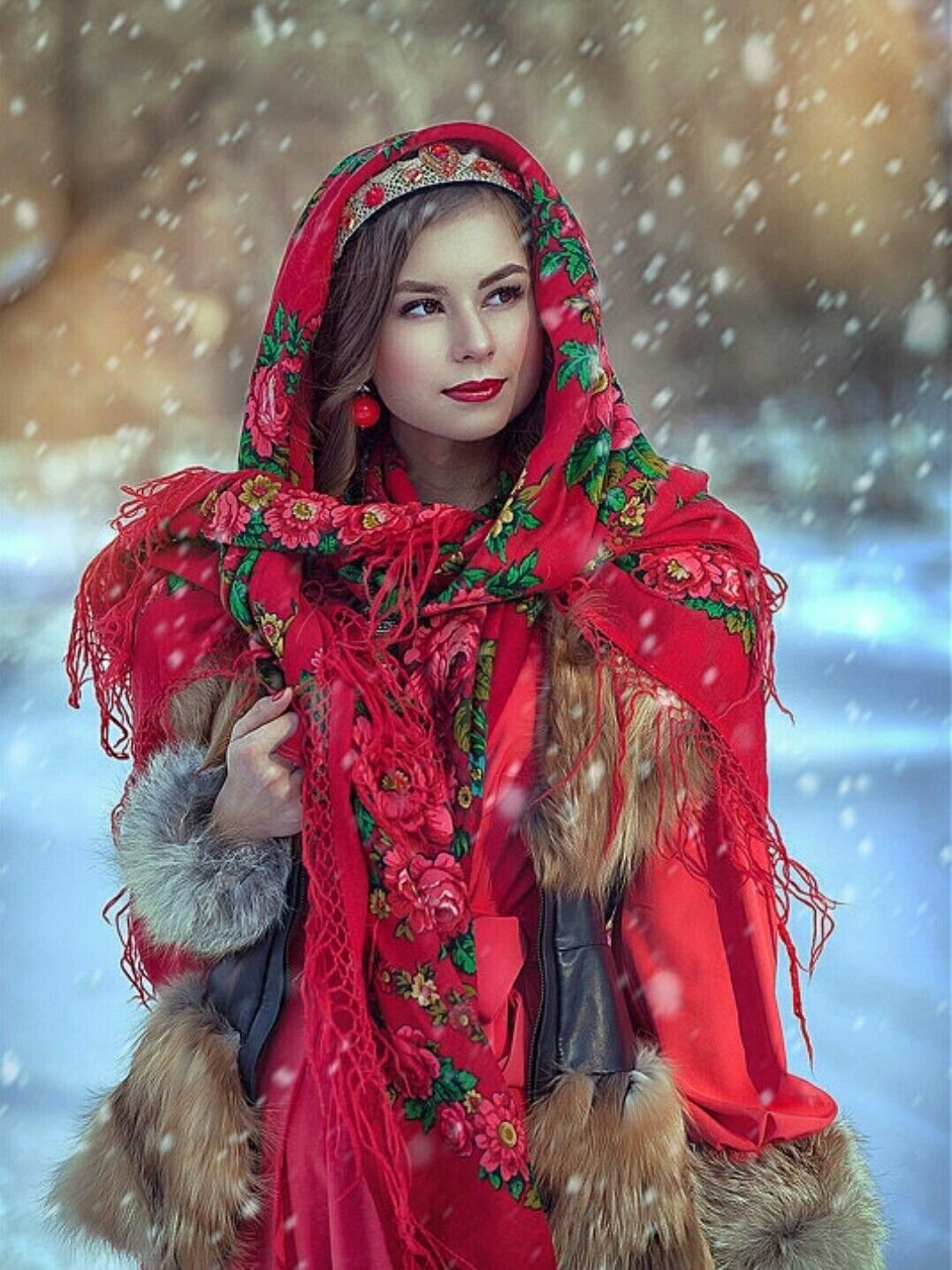 Beautiful girl Women in Slavic costumes in Wuhu