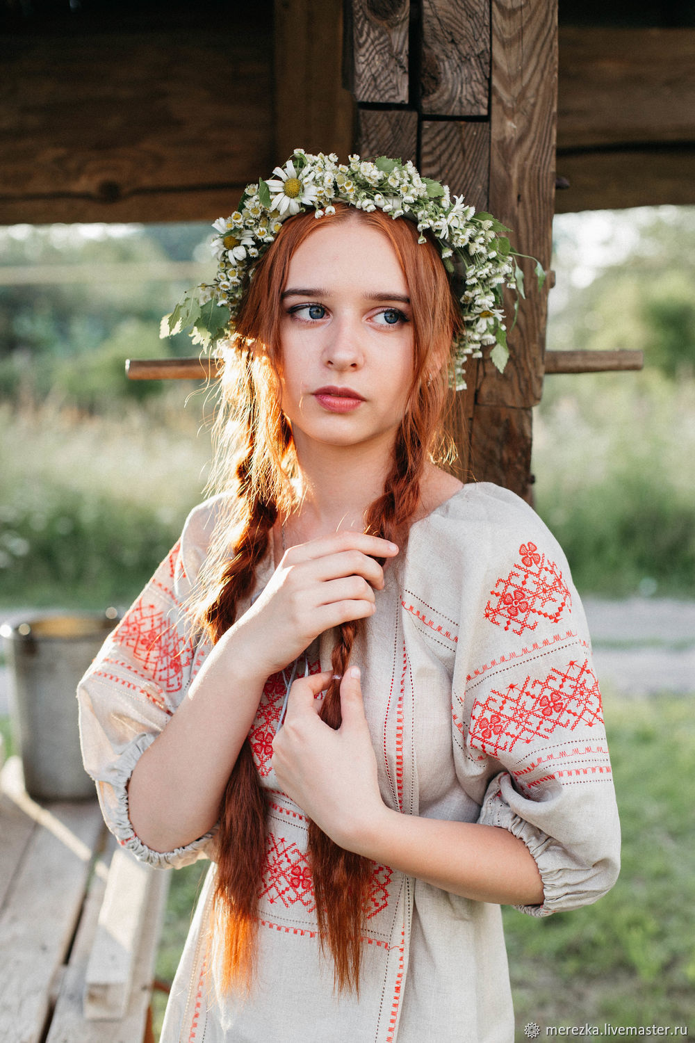 Girls in Slavic costumes in Wuhu