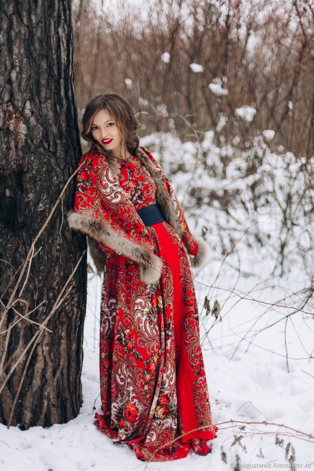 Photo Girls in Slavic costumes in Wuhu
